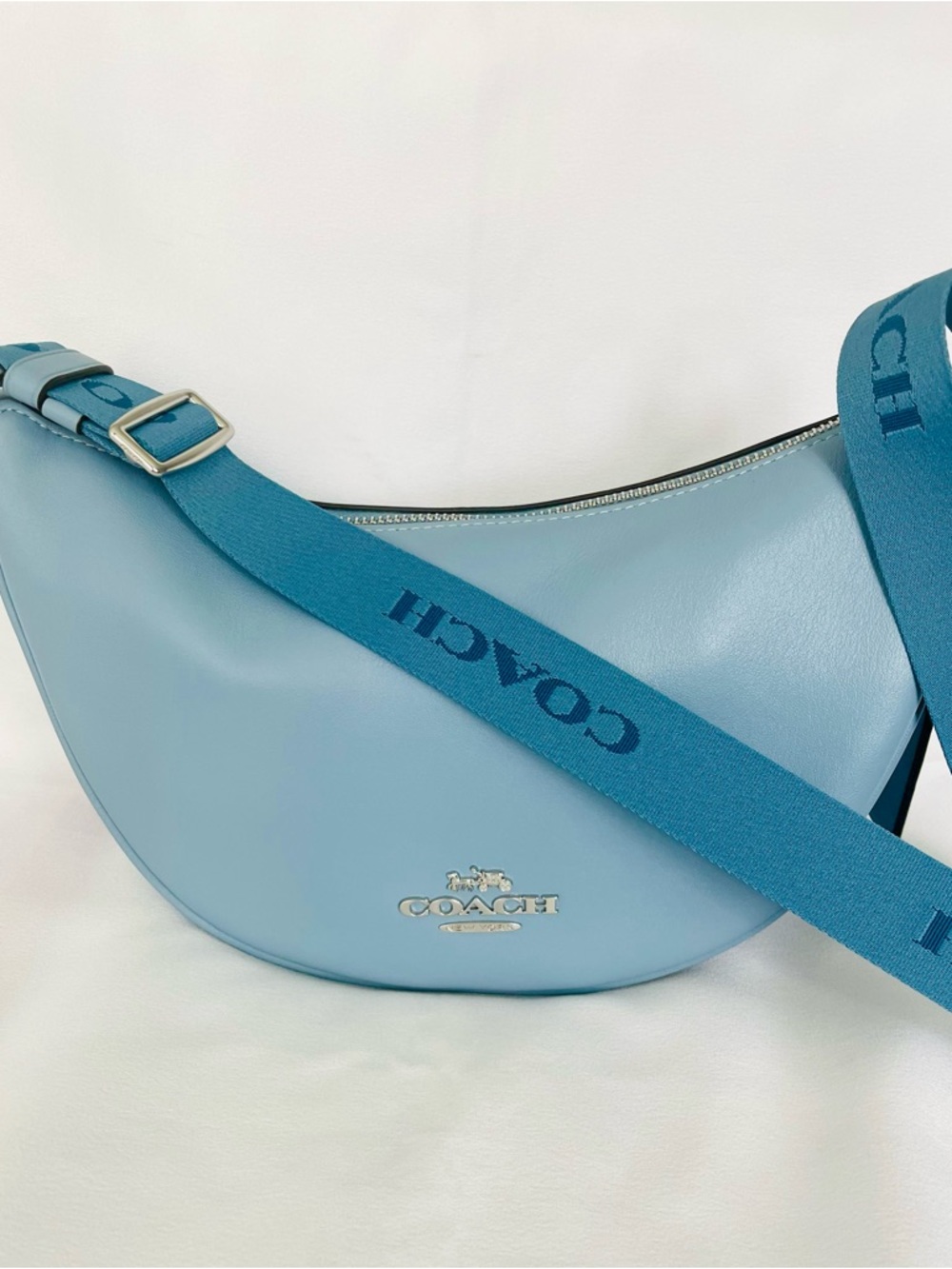 *AUTHENTIC* COACH PACE CROSSBODY BAG STYLE CT644 CORNFLOWER BLUE MSRP $400! - Picture 4 of 16